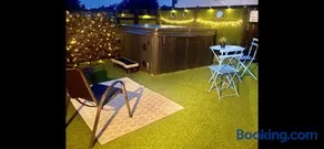 Wee Hoose-Private-Hottub -Romantic Break-Portaferry - Image 4