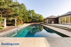 West Hamptons 5BR 5Baths Heated pool - Image 2