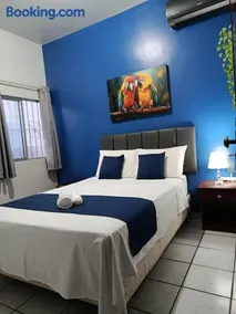 Quarto Marajó 1, próximo ao Aeroporto- cama Casal - Image 1