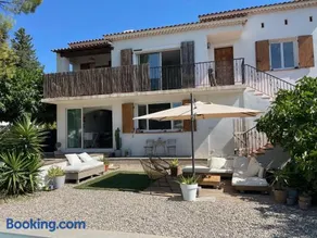 Appartement dans haut de villa - Image 1