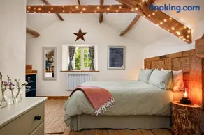 Beachborough Country House - Image 2