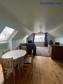 Lough Corrib Lodge - with private access to lake - Image 4