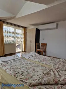 Yana Guest House - Image 3