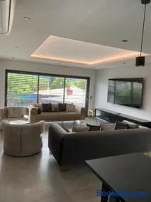 Maison Jacuzzi - Image 2