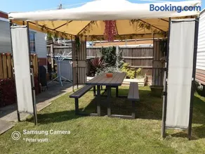 Gina's Static caravan,118 Sandsgate - Image 5