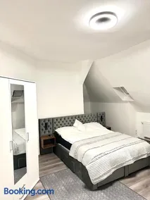 Aparthotel - Image 3