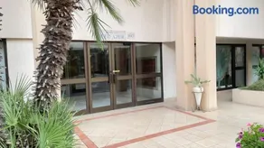 APPARTEMENT AVEC UNE LÉGÈRE VUE SUR La MER 40 MÈTRES DE LA PLAGE ET 250 MÈTRES DU CENTRE VILLE - Image 2