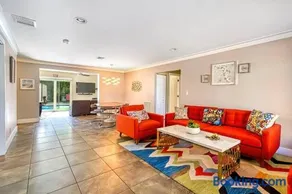 Hollywood Villa close to the BEACH w/HEATED POOL - Image 3
