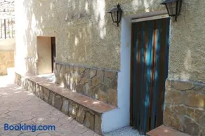 Desconecta en el Valle de Tus - Image 1