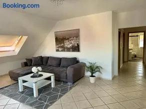 Apartment am Goldstein - RuheOase-mit Balkon-Parkplatz 24-7 Check-in - Image 2