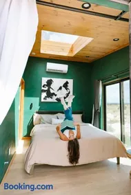 #1 Rated Stargazing South Rim Grand Canyon Tiny Home - Image 5