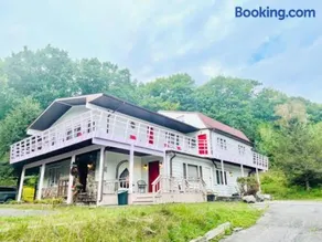 Alpine Four Season Lodge Belleayre NY Sleeps 22 - Image 1
