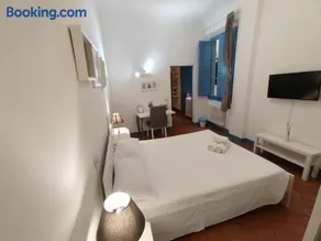 Michelangelo's Relais - Image 1