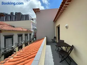 Apartamentos da Carreira - Image 3