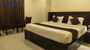 Hotel Varsha International - Image 4