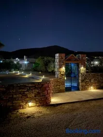 Horizon House in Paros, Cyclades - Image 2