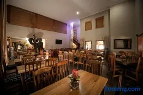 Ivory Tusk Lodge - Image 5