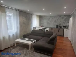 Famille House 101 - Image 3