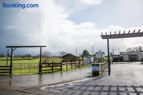 Rosgarron Safari Canvas Lodge Glorious Glamping - Image 2