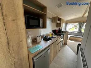 Dainville Caravan Park - Image 3