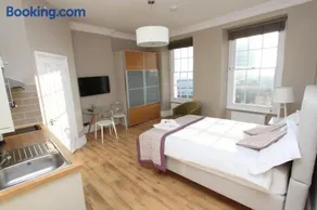 Number 1 Park Apartments - Image 2