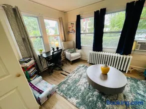 GL- Great Location, Free Parking, Spacious, Private Office & Family Friendly - Image 5