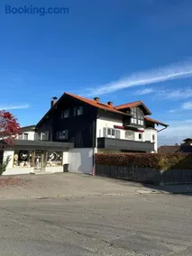 Alexanders Mountain Loft - Image 2