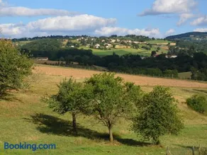 Maison rustique avec jardin à Aveizieux, animaux admis - Image 1