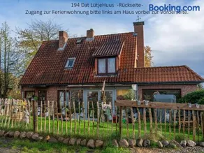 194 Fewo Dat LütjeHuus mit Dachterrasse im ersten Stock - Image 1