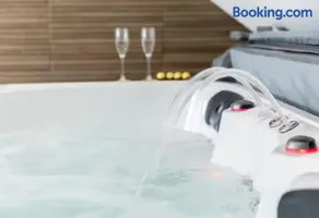 Bulle d'Evasion Jacuzzi Love room - Image 2