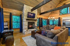 Elevated Hideaway in Nature - Image 1