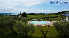 Casa Olivi Apartments - Image 2