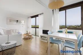 LETS HOLIDAYS Bright Apartment In Gava Mar - Image 4