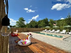 Guest House Carpathia - Image 1