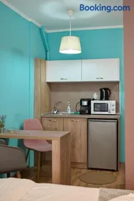 Center - Image 4