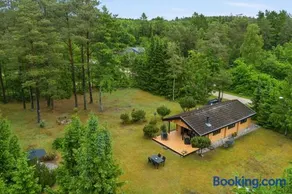 Peaceful Holiday Home Close To Nature - Image 3