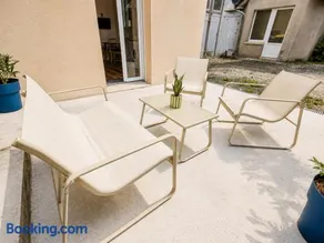Studio cosy avec terrasse - Proche château - Image 2