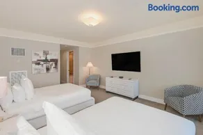 Four Seasons Miami Luxury Two-Bedroom Suite in Brickell - Free Parking - Image 4