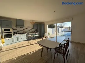 Maison 4 chambres avec piscine - Image 5
