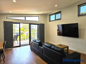 Murray Bridge Tourist Park - Adult Only - Image 3
