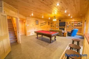 Secluded Cabin near Downtown Blue Ridge - Image 2