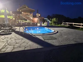 Kuća sa bazenom za odmor i domjenke MARIS - Image 3