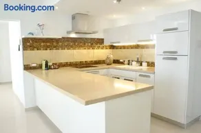 Daniel Hotel - Residence Seaside Luxury Flat - Image 1