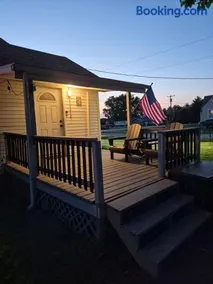 Peaceful Country - Sleeps 6 - Near Rend Lake - Image 1