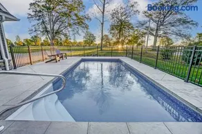 Golf Course Home with Pool and Hot Tub Near Lake and State Park - Image 1