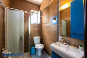 Sun & Blue Βeach Apartment - Image 3