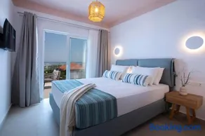 Villa Dimitris - The House & The Suite - Image 3