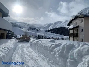 Ferienwohnung in den Bergen mit grosser Terrasse - Image 2