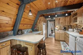 A-Frame Delight - A cute little cabin and stones throw away from Big Bear Snow Play - Image 3