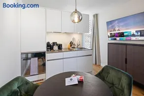 Visionary Hospitality Embrach, Zürich - Premium Apartments with Free Parking, Washer, Kitchen, Rooftop Terrace, Lounge, Bus Stop, Train Station, 15' Airport - Image 4